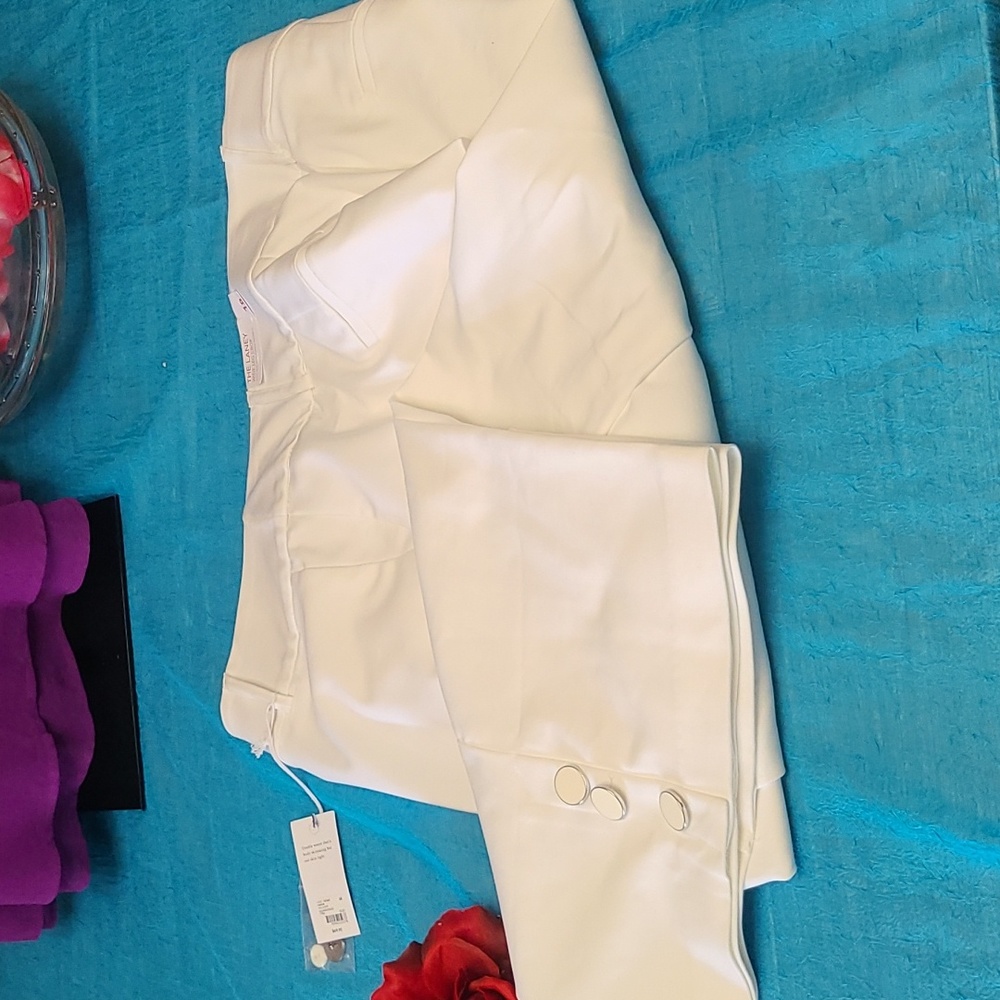 BNWT!! LANE BRYANT 18 WHITE DRESS CAPRIS